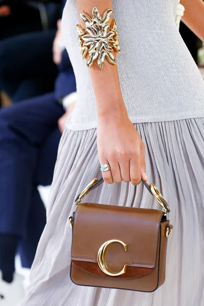 Look 109